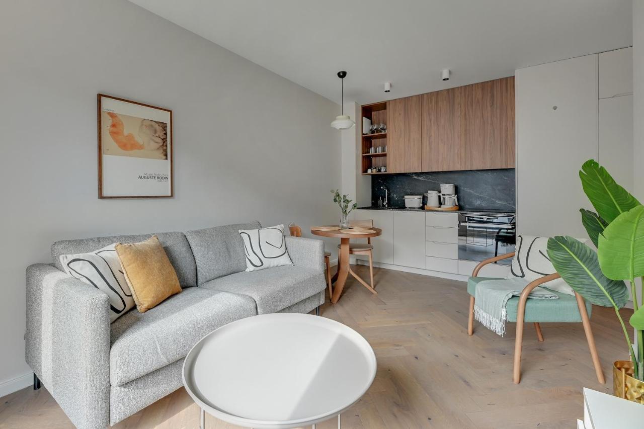 Bank Polski City Center Apartment With Parking By Lion Apartments Gdynia Bagian luar foto