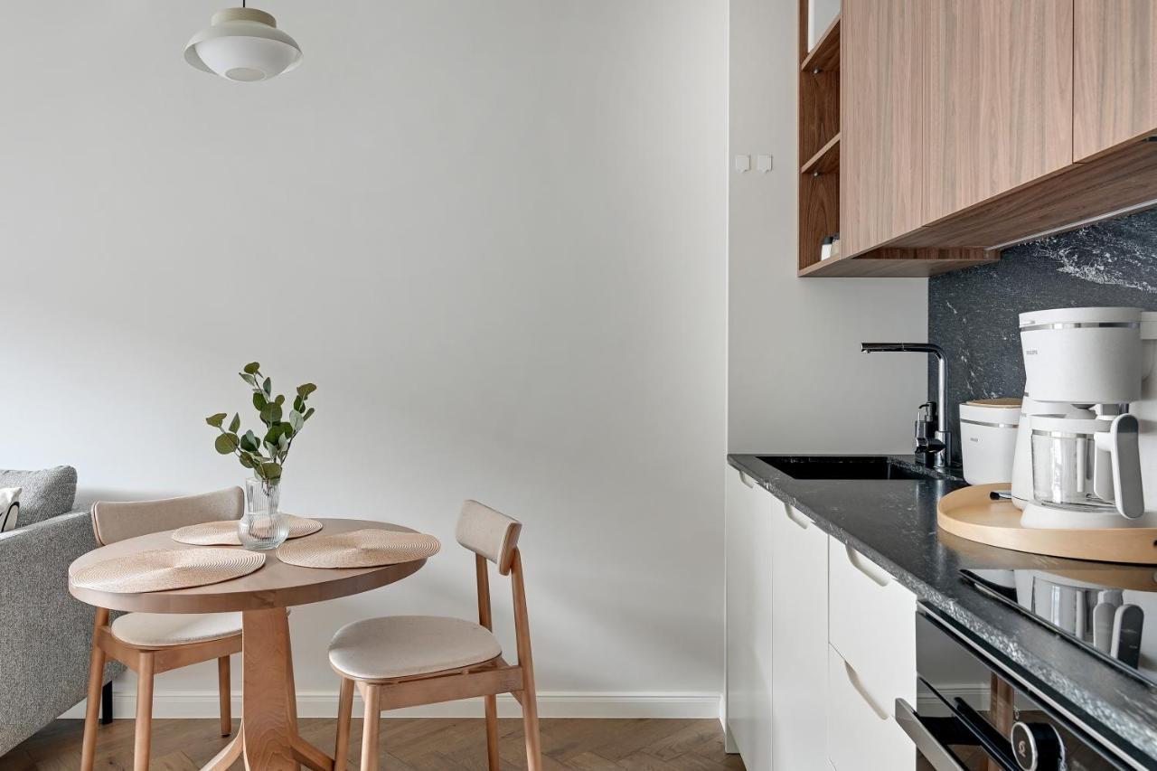 Bank Polski City Center Apartment With Parking By Lion Apartments Gdynia Bagian luar foto